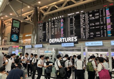 手荷物検査も少しだけ、引っかかっている生徒がいましたが、全員無事に出国していきました。